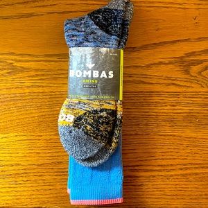 (1) pair of BOMBAS Hiking Performance socks